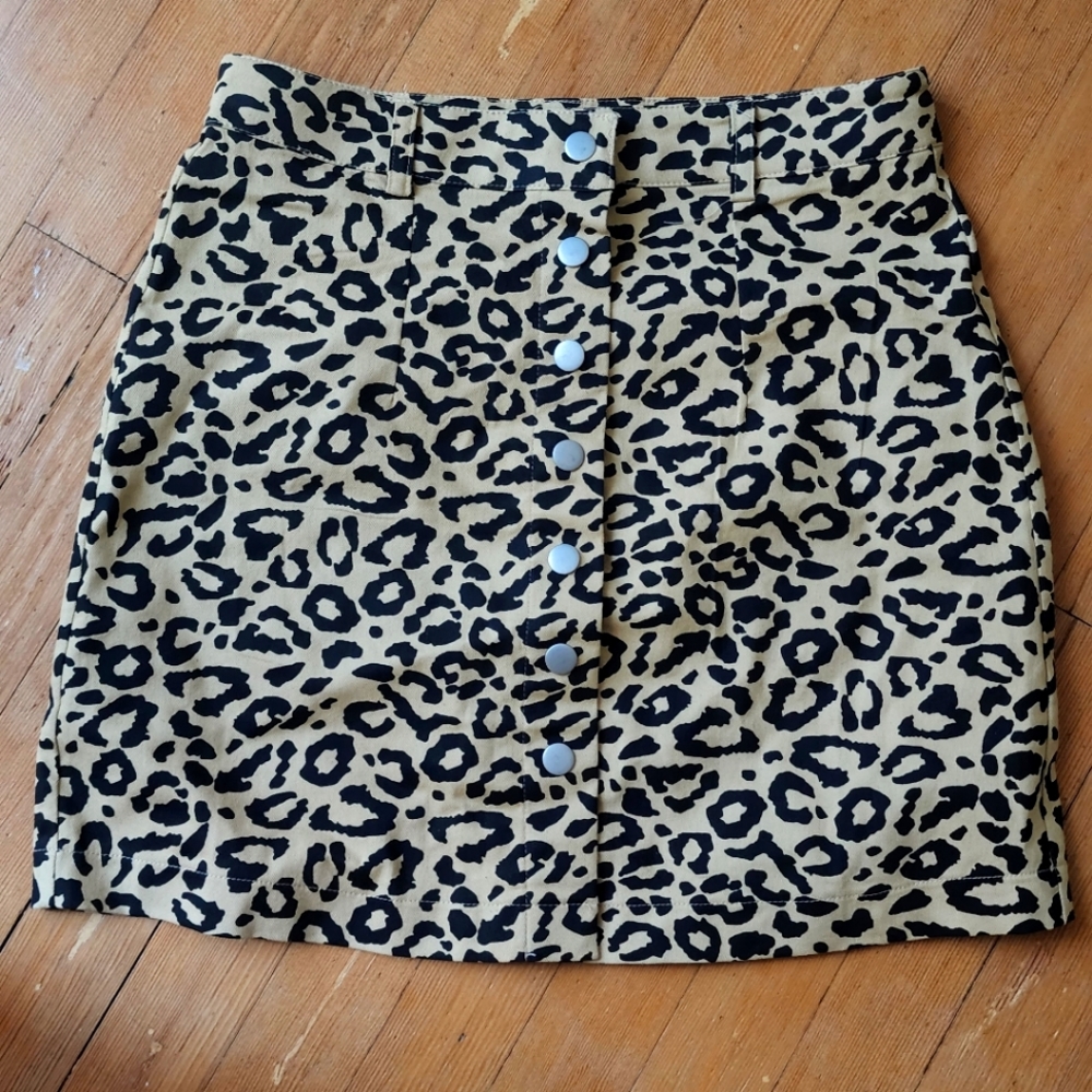 Papaya Leopard Print Mini Skirt Sz M